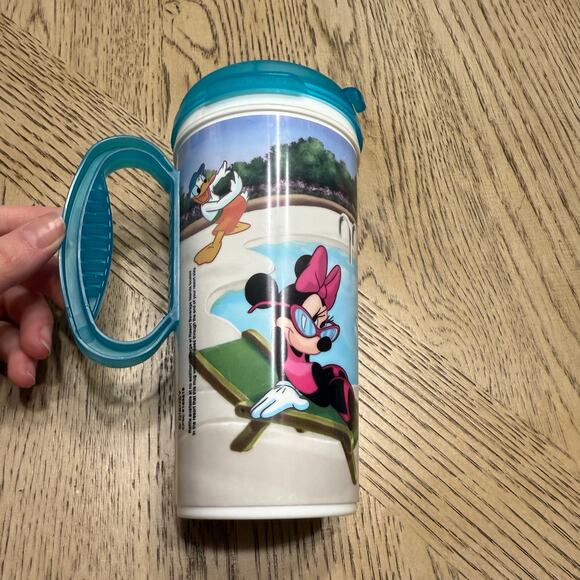 Whirley Warren Walt Disney World Parks Mickey‎ Refillable Mug Tumbler Teal - Picture 1 of 7